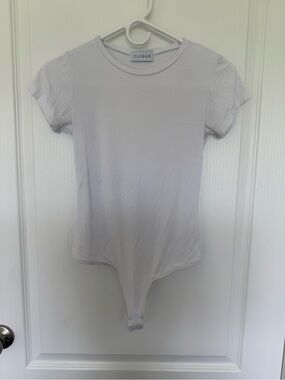 CLYQUE White Short Sleeve Bodysuit